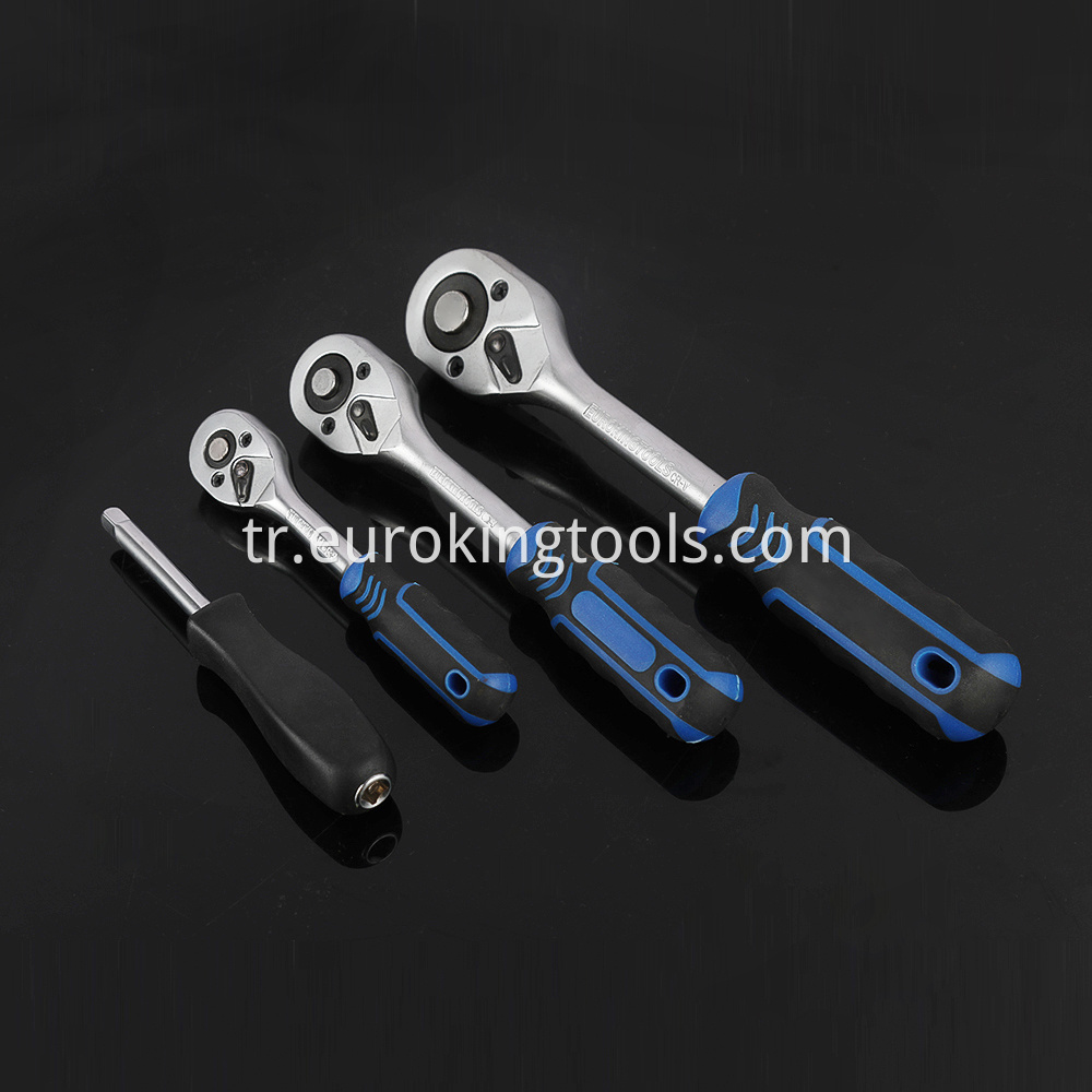 Wrench socket driver set